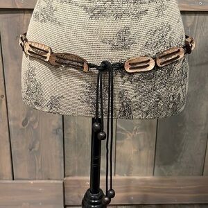 Brown/tan shell bead string Statement belt size 31-41”